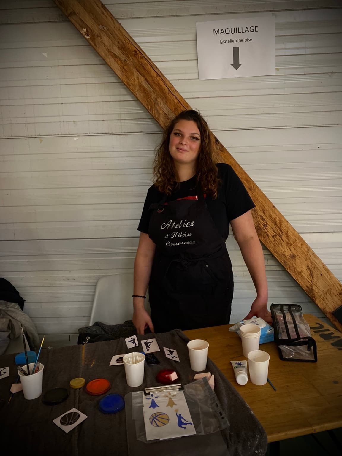Héloïse dans son atelier — original fourni